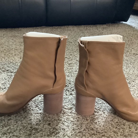 Maison Margiela TAbi Boots Size 38 Tan New Condition - Picture 3 of 6